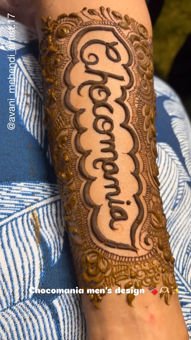 Mehendi design by Avani Mehendi Artist