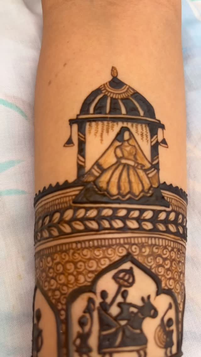 Mehendi design by Avani Mehendi Artist