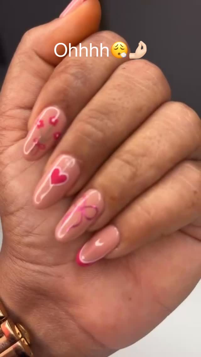 Mehendi design by Avani Mehendi Artist