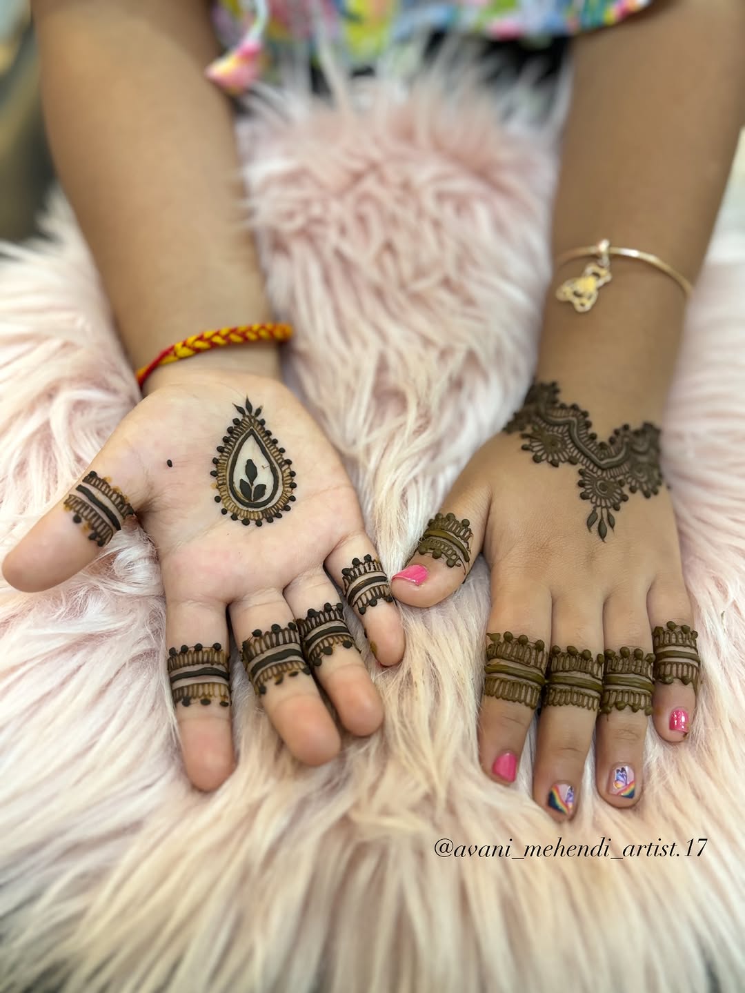Mehendi design by Avani Mehendi Artist