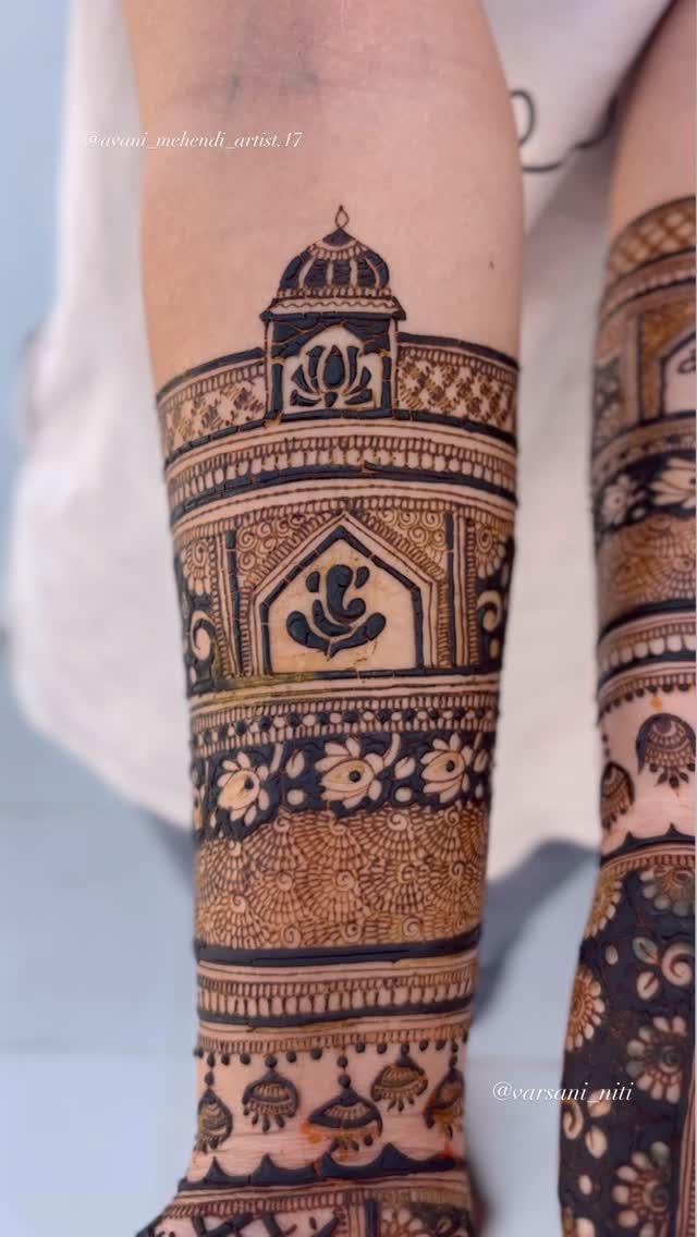 Mehendi design by Avani Mehendi Artist
