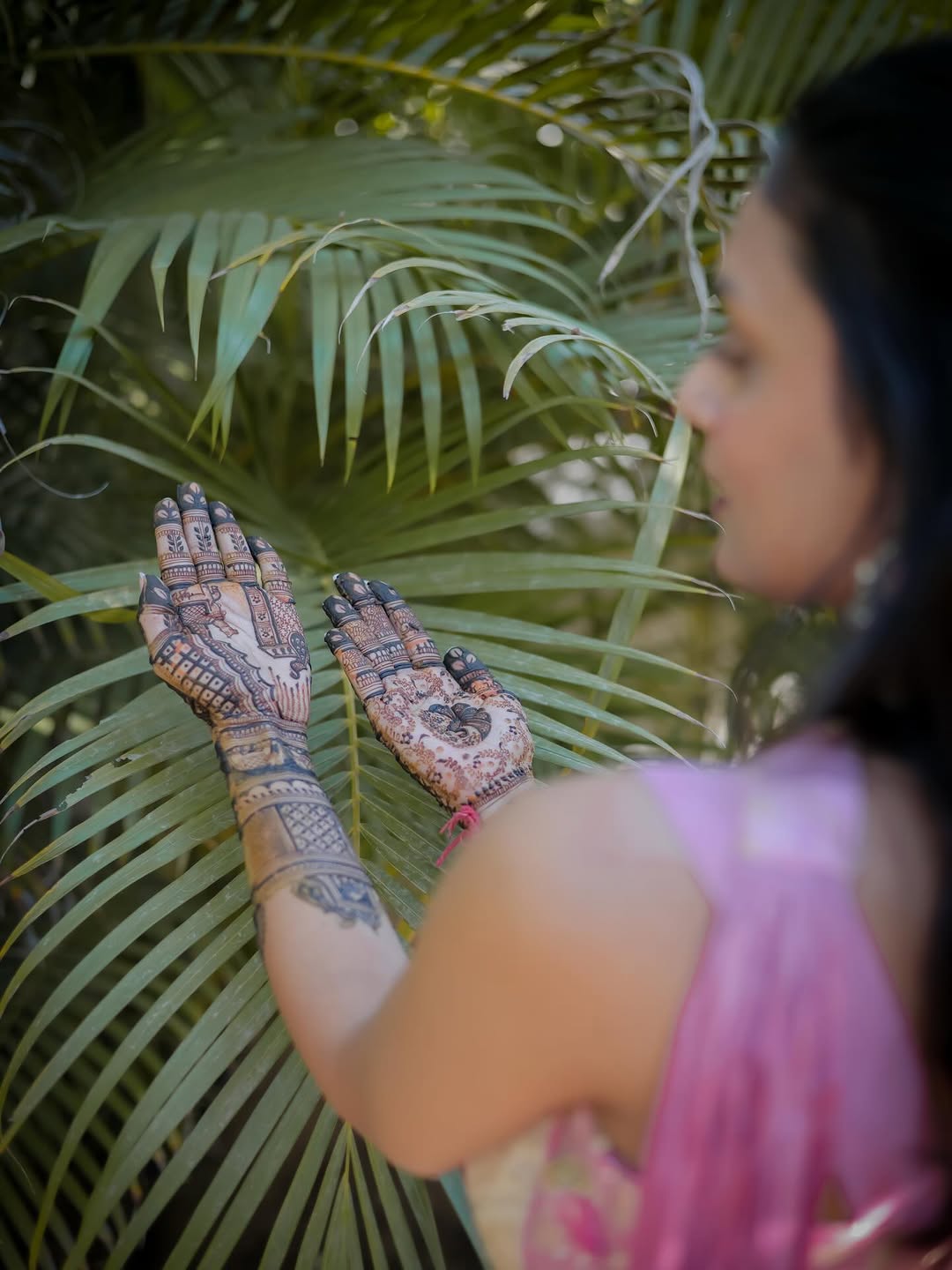 Mehendi design by Avani Mehendi Artist