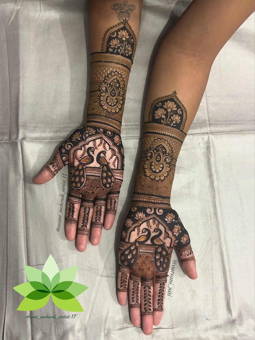 Mehendi design by Avani Mehendi Artist